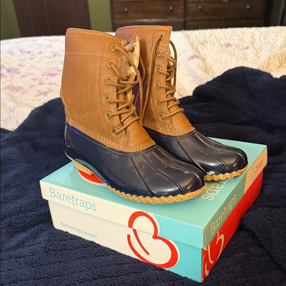 Belk Women's Brown and Navy Winter Boots